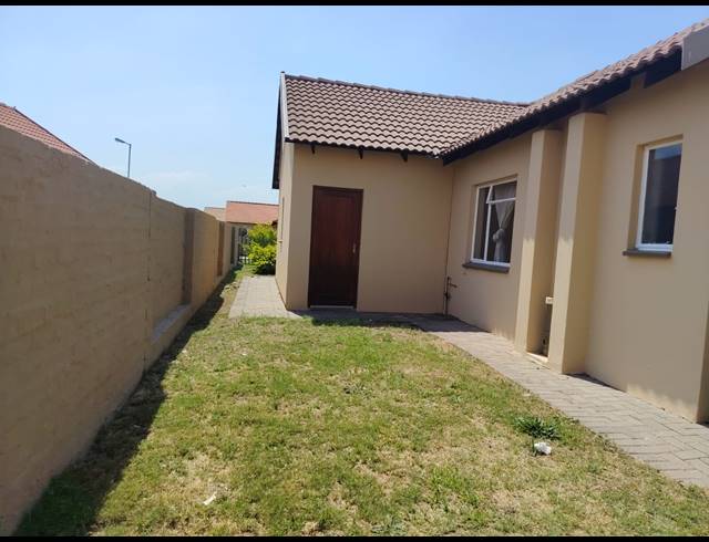 3 BEDROOM HOUSE FOR SALE IN WATERKLOOF AH